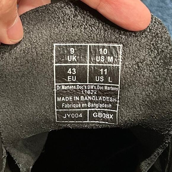 Dr. Martens Air Wair Boots Size 10 M or 11 L Smooth Leather Boots Black 1460 - Picture 6 of 10